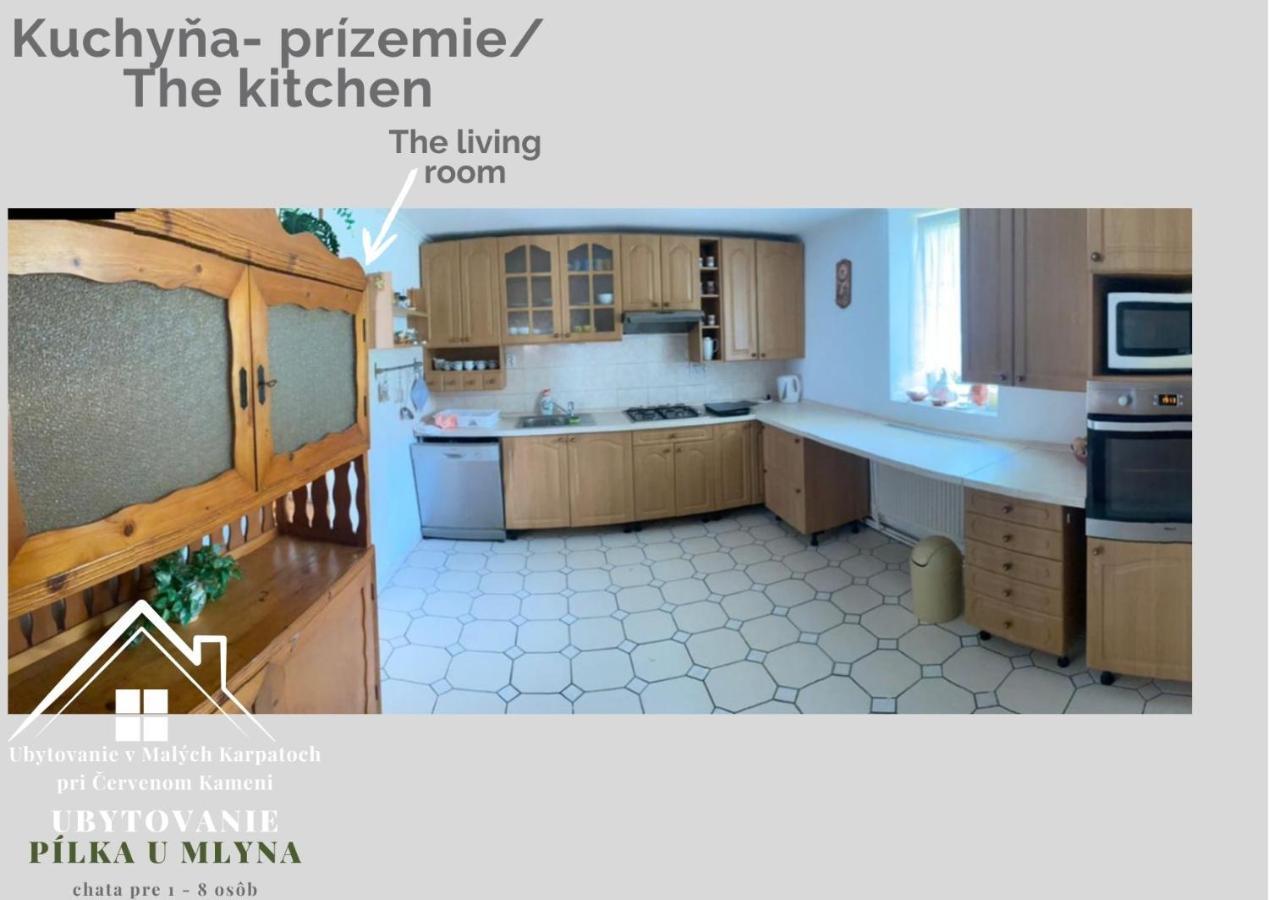 Ubytovanie Pod Cervenym Kamenom Male Karpaty Pila  Dış mekan fotoğraf